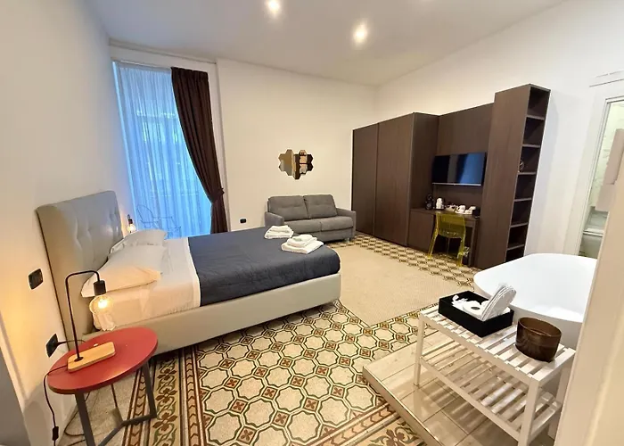 La Piazza Suite